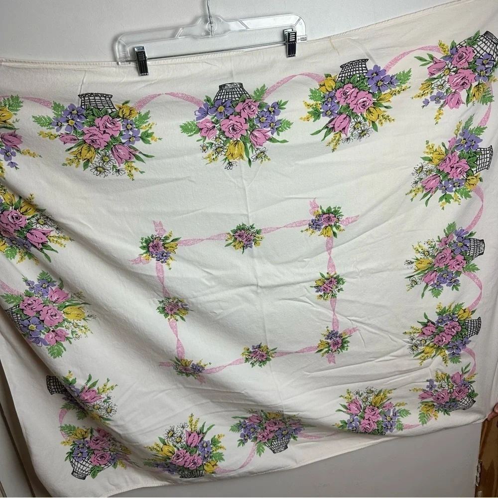 Vintage Flower Basket Tablecloth Bouquet 42 X 51 Rectangle Farmhouse Easter